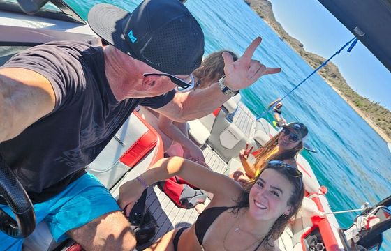 Learn to wake or just a day on the Lake . You'll love the EDventure!