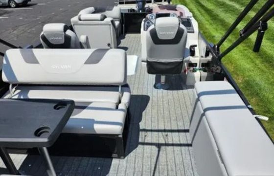 2021 Tritoon with Day Bed, Tubing Gear and 200 HP