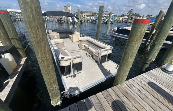 Crab Island Pontoon Rental