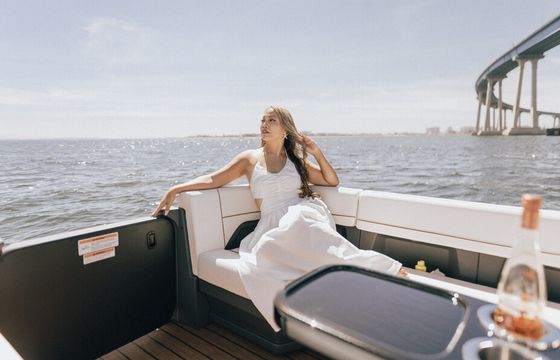 Your VIP Escape on Sea La Vie - Luxury Pontoon, Captain Included