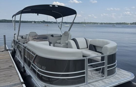 Brand New 2026 Sylvan Mirage Pontoon | Seats 12 | Bluetooth Stereo