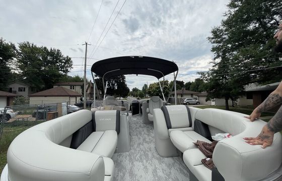 Brand New 2026 Sylvan Mirage Pontoon | Seats 12 | Bluetooth Stereo
