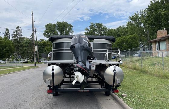 Brand New 2026 Sylvan Mirage Pontoon | Seats 12 | Bluetooth Stereo