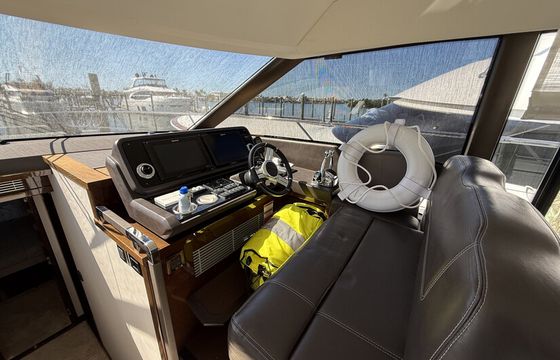 Ivy O 59' : Come and Enjoy on-water!