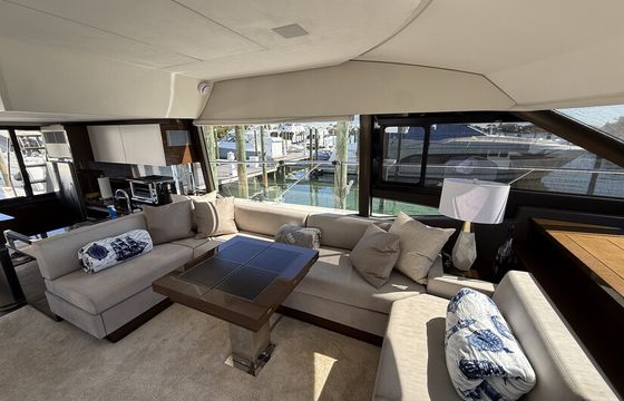 Ivy O 59' : Come and Enjoy on-water!