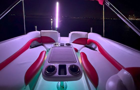 Sleek Monterey Boat – Perfect for Cruising and Water Sports