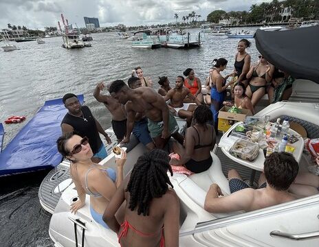 Sea Ray 50ft Sundancer Luxury Yacht Charter – Miami
