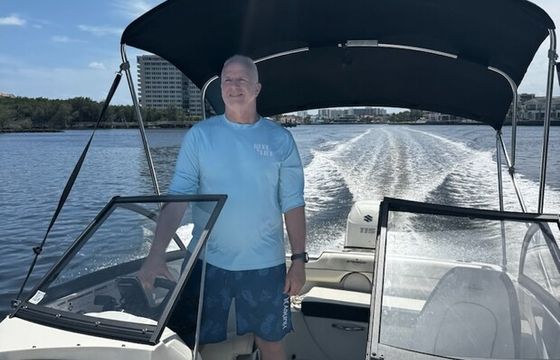 Fun and comfortable cruising boat