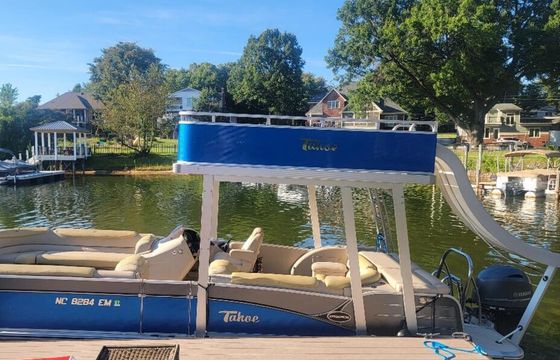 Thrill & Chill on Lake Norman! Tahoe Cascade 25 ft Double Decker with