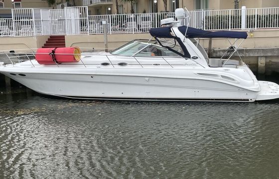 45’ Sea Ray Sundancer (Sunkissed) – Miami River