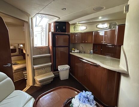 45’ Sea Ray Sundancer (Sunkissed) – Miami River