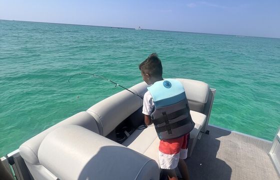 Spacious Luxury Cruiser for Crab Island, Fishing and Beach Adventures