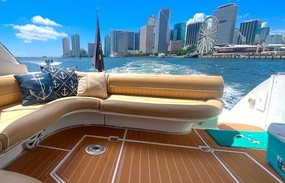 47ft Cruiser Yacht – Miami
