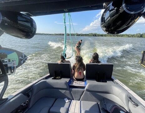 Wakesurfing/Wakeboarding/Tubing/Just Chillin