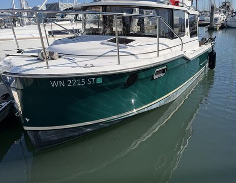 2021 Ranger Tug R-23 | Perfect for Island Hopping & Overnight Geta