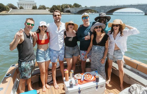 Cruise DC in Retro Style aboard American Pie