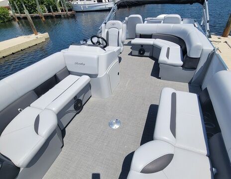 Manatee River Boat Rentals and Water Sports – 2025 Bentley 22' Tritoon