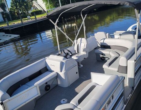 Manatee River Boat Rentals and Water Sports – 2025 Bentley 22' Tritoon