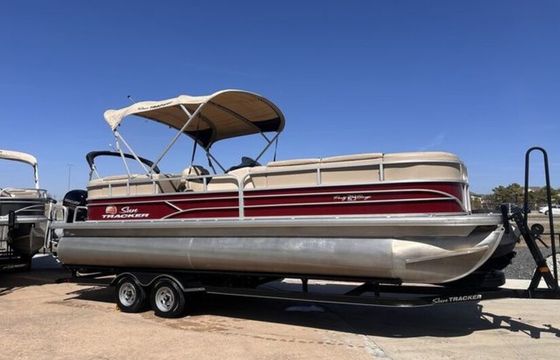 24-Foot Fishing Barge Rental