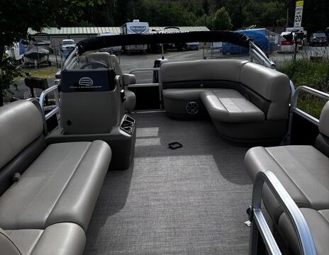 SWEET PONTOON FOR FRIENDS &amp; FAMILY