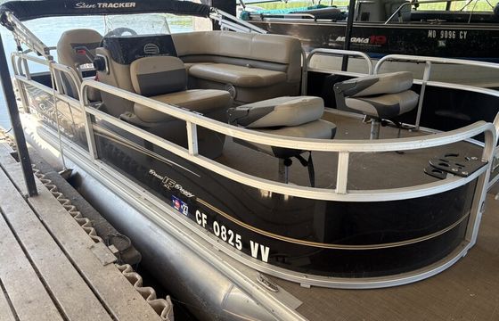$499 Per Day, $699 Total Per Weekend, $799 Per Week.  16 Foot Pontoon