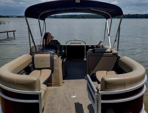 2022 Starcraft Pontoon Boat For Rent on Cedar Creek Reservoir, TX