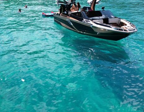 Centurion RI230 — Surf in Style