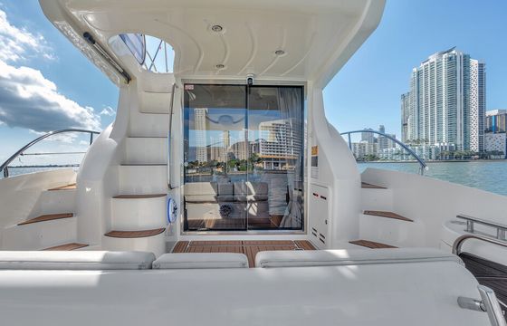 Miami’s Magic Unfolds Aboard a 45ft Azimut!