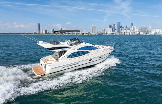 Miami’s Magic Unfolds Aboard a 45ft Azimut!