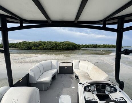 25' Double-Deck Tritoon Party Boat w/ Water Slide!