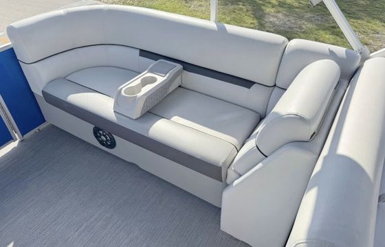 Tritoon Boat Rental – Explore Tampa Bay in Style