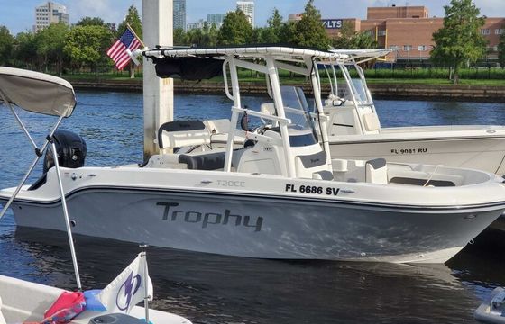 Adventure-Ready 20ft Trophy Bayliner | Fishing, Swimming & Family Fun