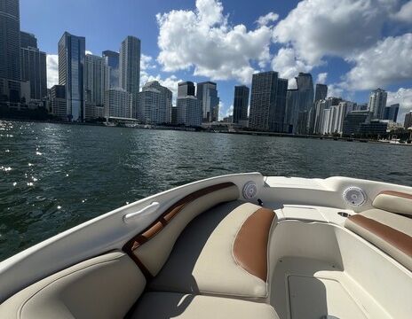 The Best Deal in the Market! Sea Ray Sundeck 26'
