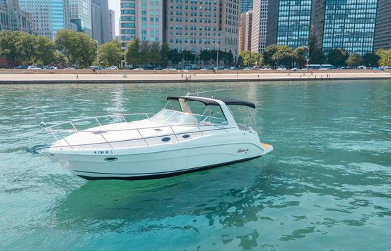 Anchor in the Famous Chicago Playpen! 37' Rinker Fiesta Vee
