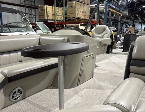 22ft  South Bay Pontoon 224 LAKE FENTON