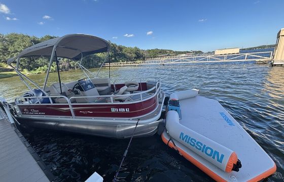NEON MOON PONTOON CRUISE (2025 SUNTRACKER)