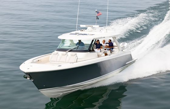 Tiara 43 LS Day Boating and Sight Seeing!