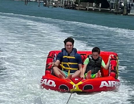 Miami Boat Rentals: Explore Sandbars, Cruise the Coast