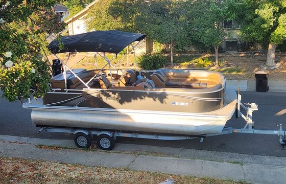 Lake-Ready 2023 Tahoe Pontoon — Tube, BBQ & Dive Board