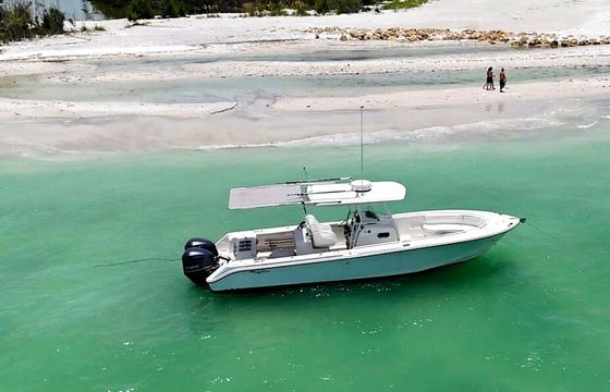 32' Edgewater Center Console — Twin Yamaha 300s | Fishing &amp; Cruising