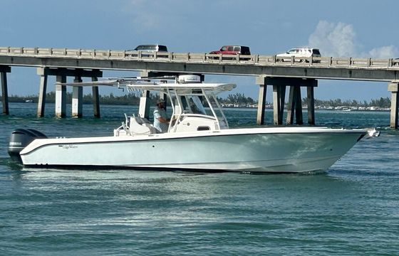 32' Edgewater Center Console — Twin Yamaha 300s | Fishing &amp; Cruising