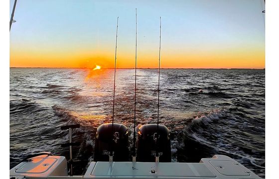 32' Edgewater Center Console — Twin Yamaha 300s | Fishing &amp; Cruising