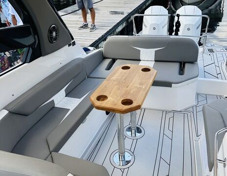 Brand-New 2025 Hanover 305 Luxury Yacht