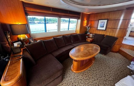 Luxury 67' yacht Seattle World Cup San Juans Sailgate 13 pax