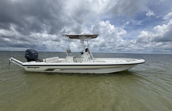 Ranger 2400 bay boat in Carrabelle