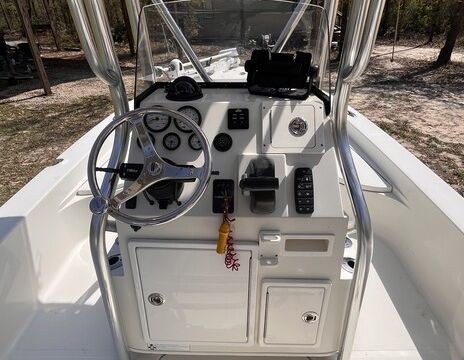 Ranger 2400 bay boat in Carrabelle