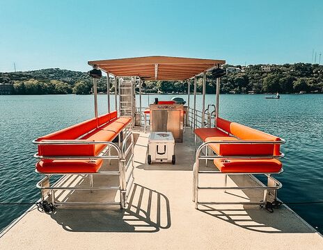 24-Person Tiki Pontoon with Waterslide and Grill – Lake Austin