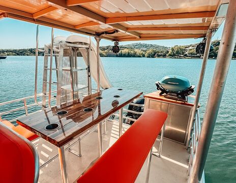 24-Person Tiki Pontoon with Waterslide and Grill – Lake Austin