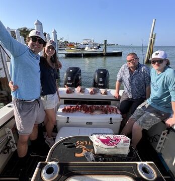 CABIN CRUISER / FISHING BOAT