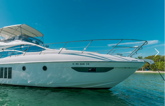 Italian Luxury Azimut Yachts - Best Miami Ocean Living, DJ parties,fun
